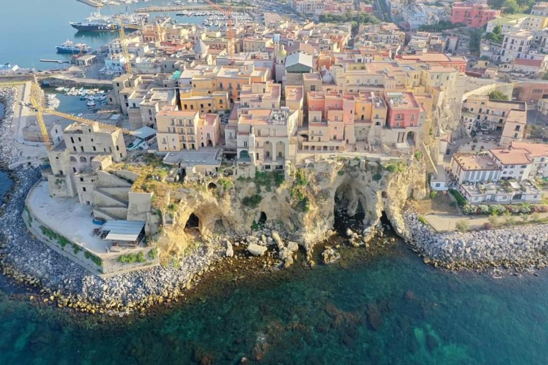 Апартаменти La Casa Del Largo Del Rosso Поццуолі Екстер'єр фото